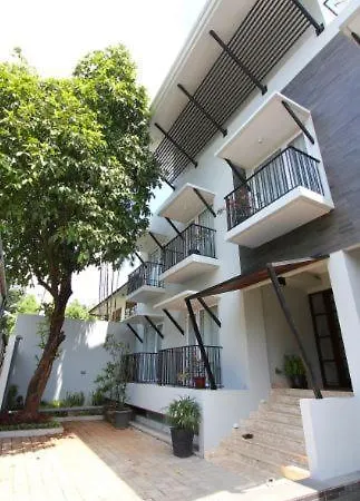 Via Renata Panglima Polim Bed & Breakfast